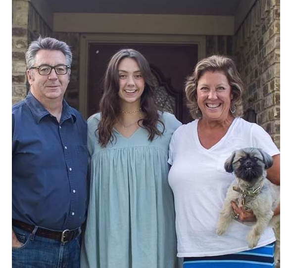 Lisa Steele, BRG-Dallas General Manager with her family. | BRG