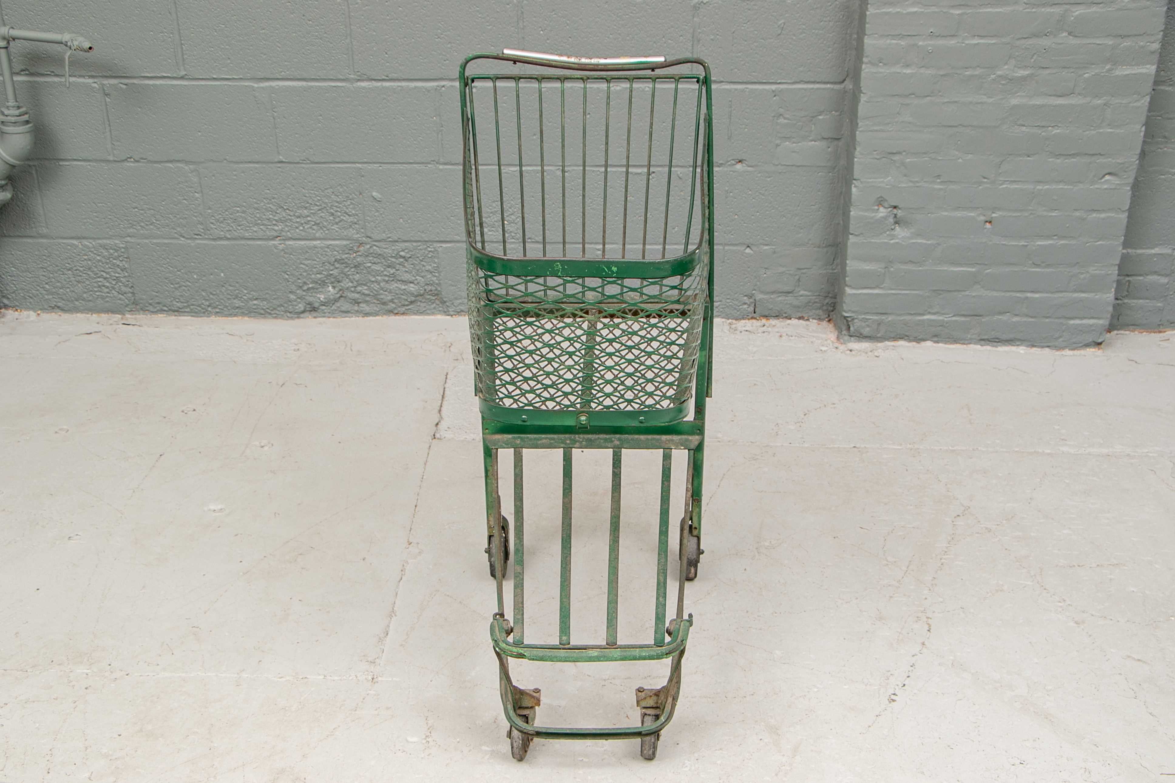 Vintage Shopping Cart #108975 | Black Rock Galleries