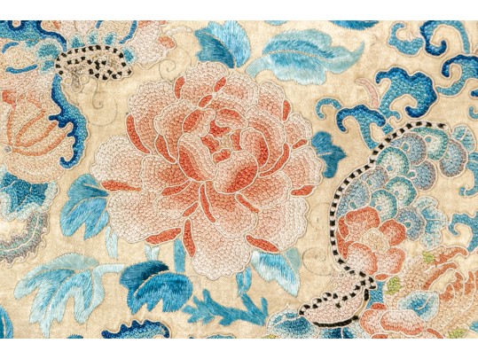 Fine Gilt Framed Chinese Embroidered Floral Panel