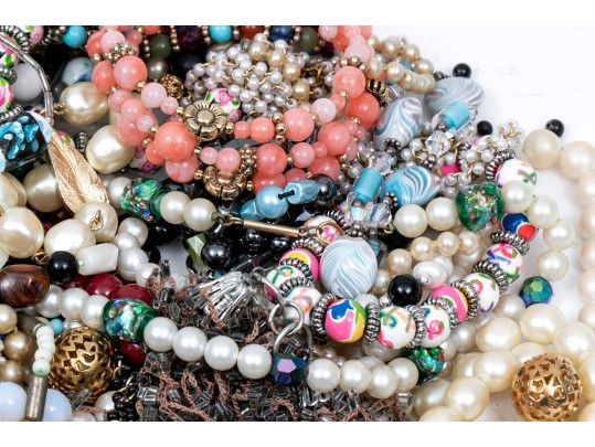 Colorful Lot Of Assorted Costume Jewelry Beads 