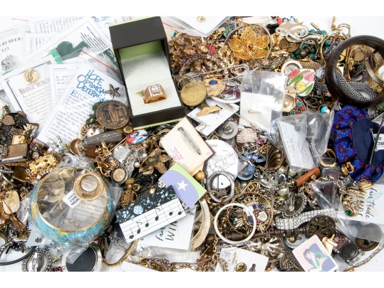 Large Assorted Lot Of Vintage And Contemporary Costume Jewelry Pieces