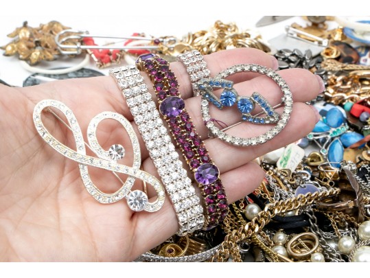 Large Assorted Lot Of Vintage And Contemporary Costume Jewelry Pieces