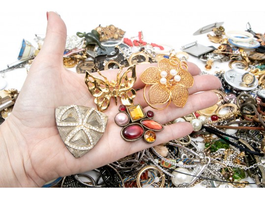 Large Assorted Lot Of Vintage And Contemporary Costume Jewelry Pieces