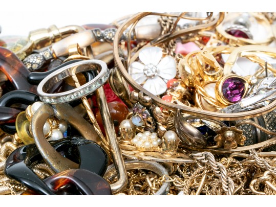 Large Assorted Lot Of Vintage And Contemporary Costume Jewelry Pieces