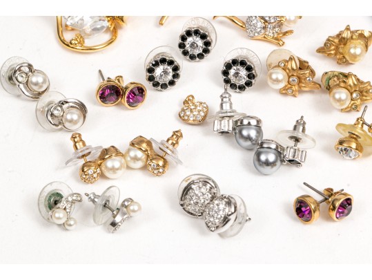 Fabulous Lot Of Assorted Swarovski Costume Jewelry Pieces