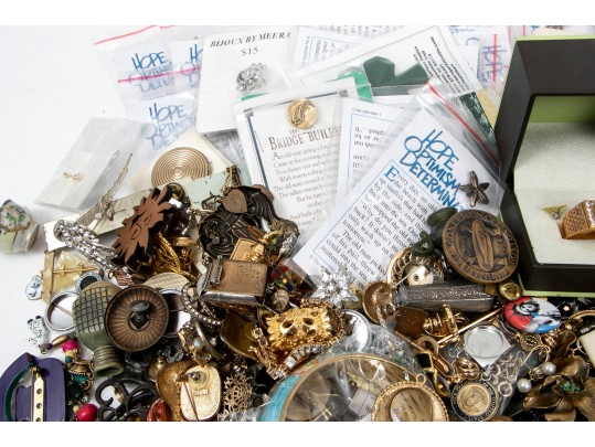 Large Assorted Lot Of Vintage And Contemporary Costume Jewelry Pieces