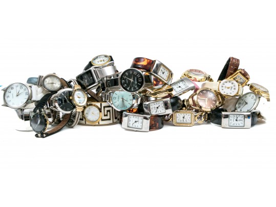 Large Collection Of Quartz Fashion Watches