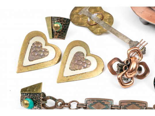 Lot Of Assorted Copper And Copper With Mixed Metal Jewelry Pieces, Plus Holloware