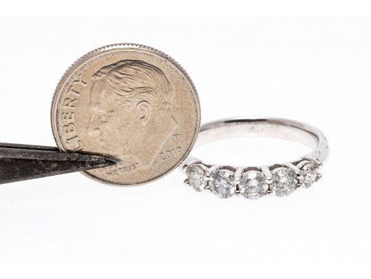 14k White Gold Classic Five Stone Diamond Band Ring, App. 0.80 TCW, Size 5.75