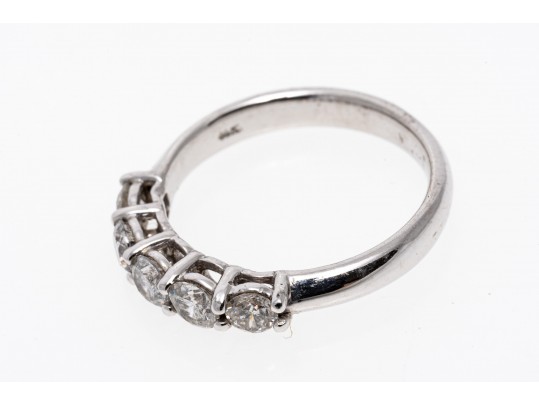 14k White Gold Classic Five Stone Diamond Band Ring, App. 0.80 TCW, Size 5.75