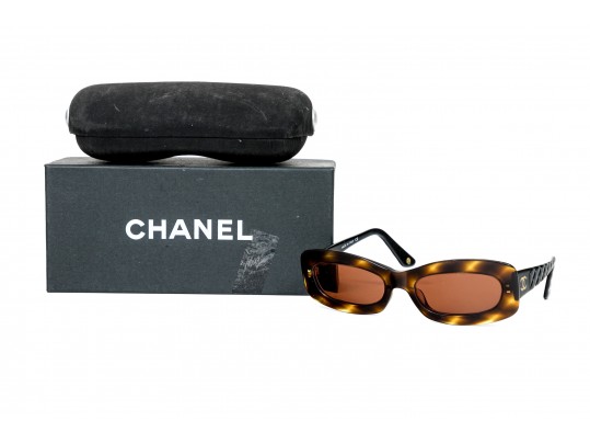 Chanel Fabulous Retro Style Acrylic Sunglasses With Black Quilted Frames