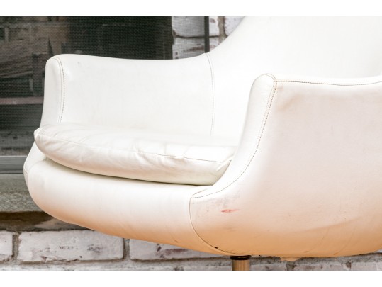 Mid Century Modern Burris Industries Rolling Tub Chair