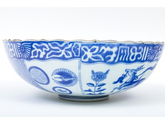 Two Chinese Porcelain Transfer Decorated Bowls