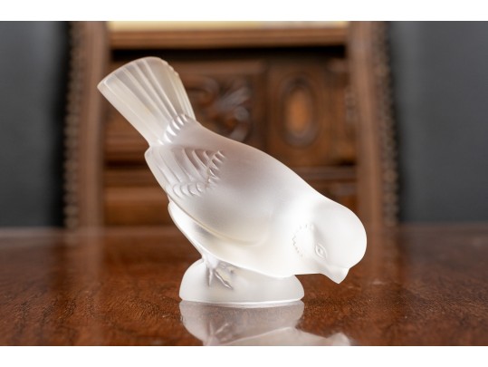 Endearing French, Lalique Crystal Sparrow Bird