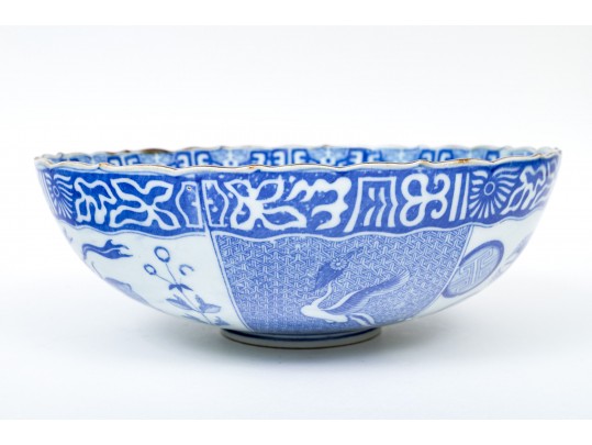 Two Chinese Porcelain Transfer Decorated Bowls