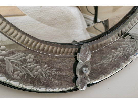 Beautiful 20th Century Semi Antique Italian Venetian Oval Mirror