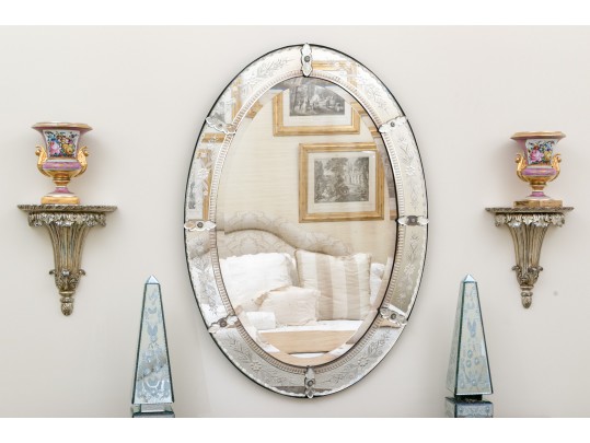 Beautiful 20th Century Semi Antique Italian Venetian Oval Mirror