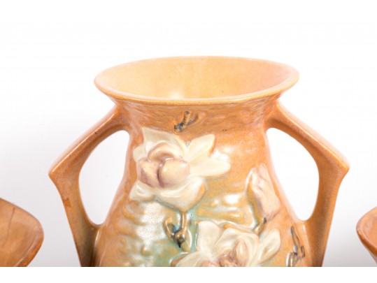 Roseville Pottery 184 And 90 Ceramic Vases