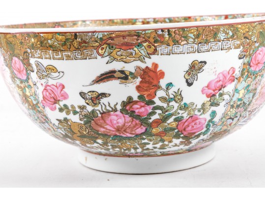 Large Chinese Famille Rose Centerpiece Bowl