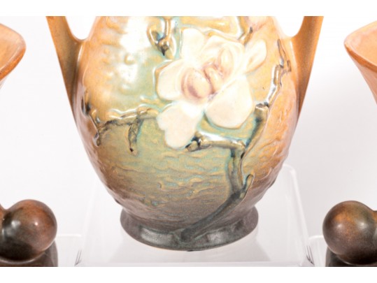 Roseville Pottery 184 And 90 Ceramic Vases