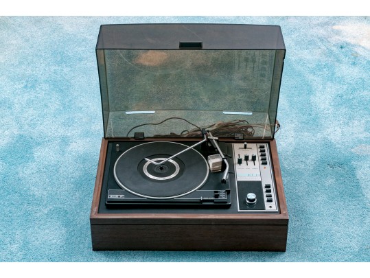 Vintage KLH Turntable