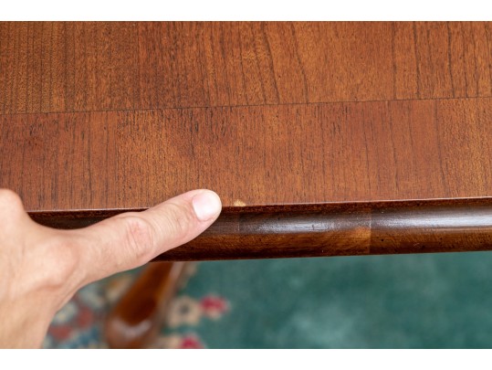 Thomasville Georgian Style Cross-banded Mahogany Double Pedestal Table