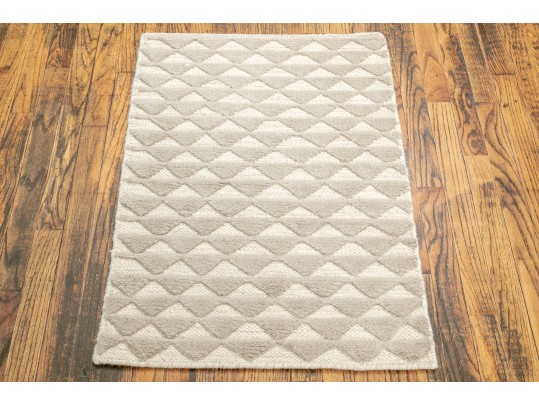 Hand Knotted Wool Carpet Mat - 2’ X 3’ - NEW