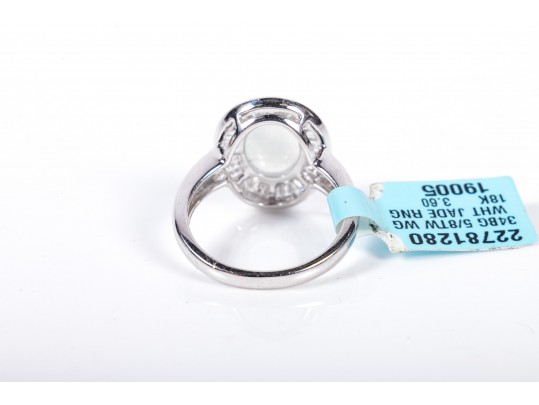 18k White Gold White Jade And Diamond Ring Size 6.25