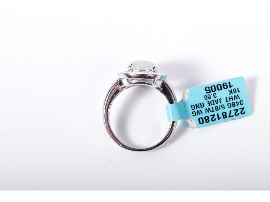 18k White Gold White Jade And Diamond Ring Size 6.25