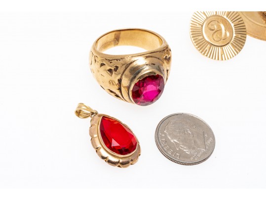 Lot Of Assorted 14k Gold Jewelry Pieces