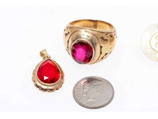 Lot Of Assorted 14k Gold Jewelry Pieces