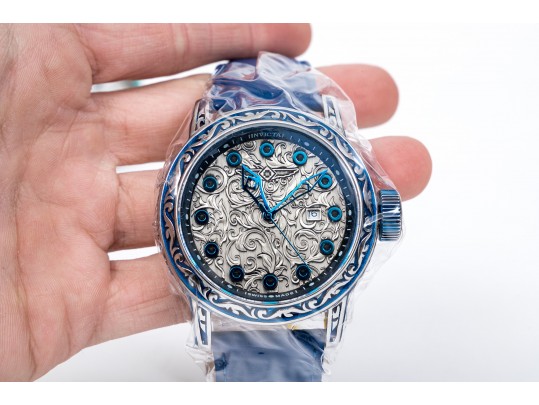 Two Bold Invicta Quartz Watches, Models 'Speciality' & 'Vintage'