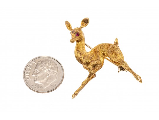 18k Yellow Gold Endearing Deer Motif Animal Form Brooch