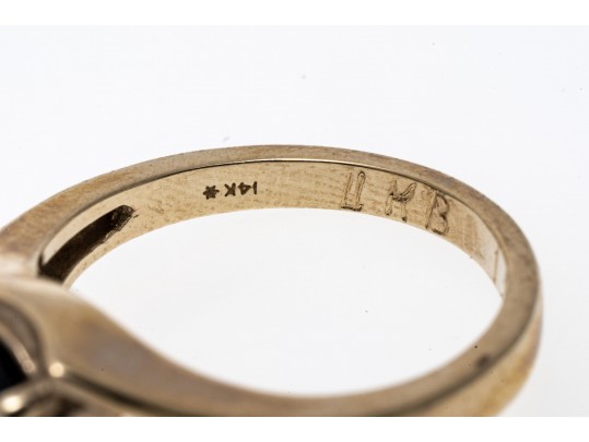 14K And Opaque Sapphite Scrollwork Ring, Size 6.5