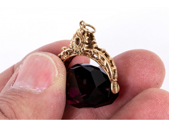 9k Gold Vintage 1966 Purple Glass And Floral Top Watch Fob