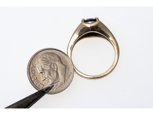 14K And Opaque Sapphite Scrollwork Ring, Size 6.5