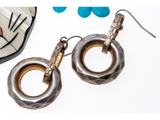 Large Lot Of Costume Jewelry Pieces