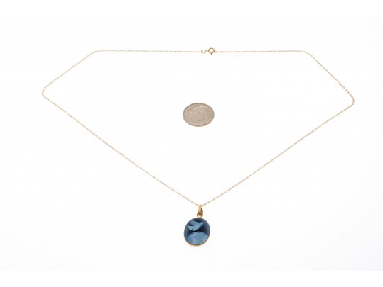 14k Yellow Gold Pretty Black And White Peace On Earth Cameo Pendant, With Chain