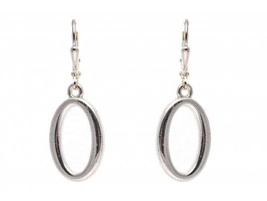 Sleek And Stylish Pair Of Oval Pendant Earrings 