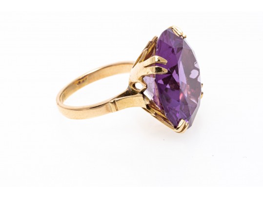 14K Synthetic Purple Sapphire Ring, Size 5.75-