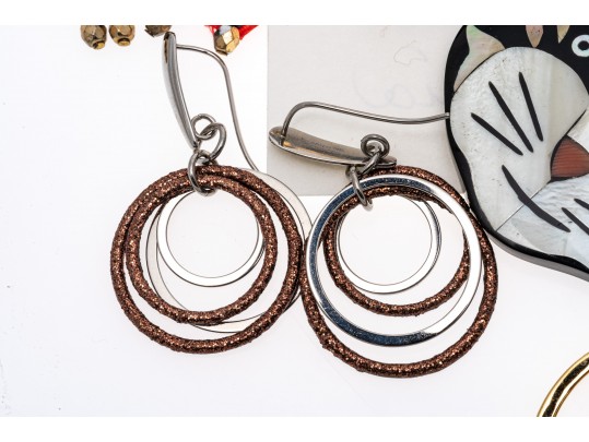 Large Lot Of Costume Jewelry Pieces