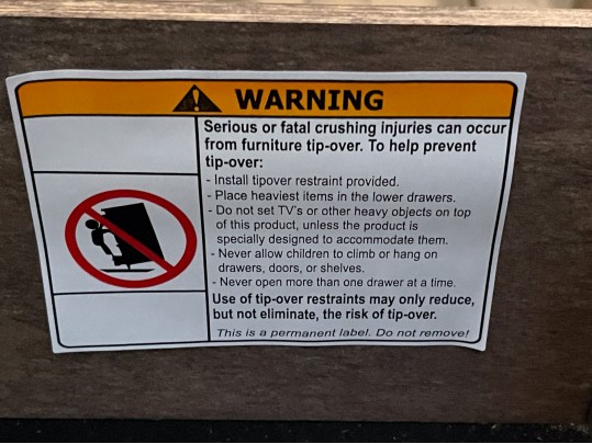 Raymour & Flanigan Jovie Nightstand