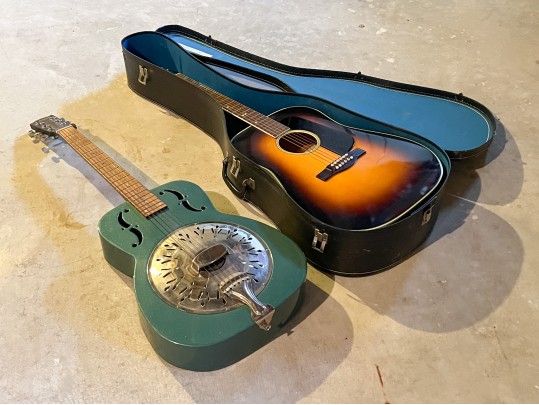 Goya Guitar