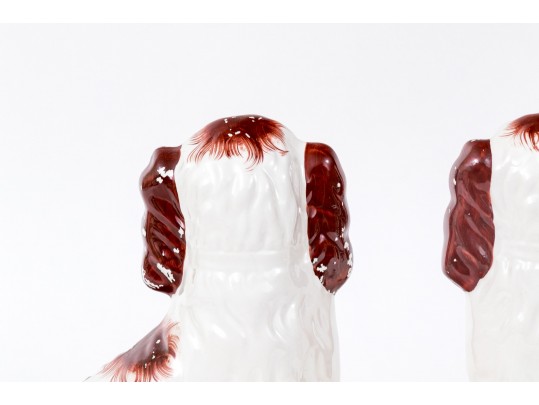Staffordshire Opposing Dog Figures