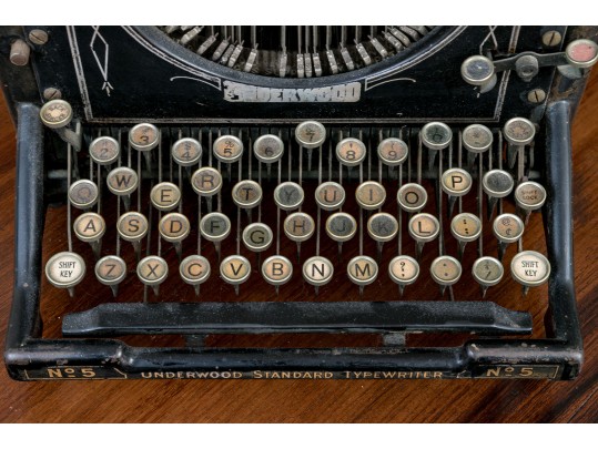 Underwood Typewriter Co. Inc Typewriter