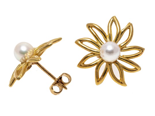 Captivating Floral Pearl And 14K Earrings
