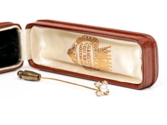 Vintage 18K Diamond And Cultured Pearl Stick Pin
