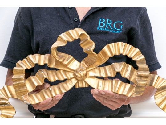 Stunning Carved Gesso And Gilt Bow Wall Mount