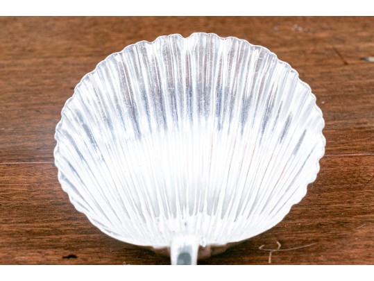 Antique English Sterling Scalloped Ladle, 5.49 Ozt.