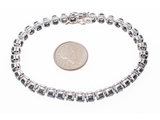 18K White Gold And Sapphire Line Bracelet